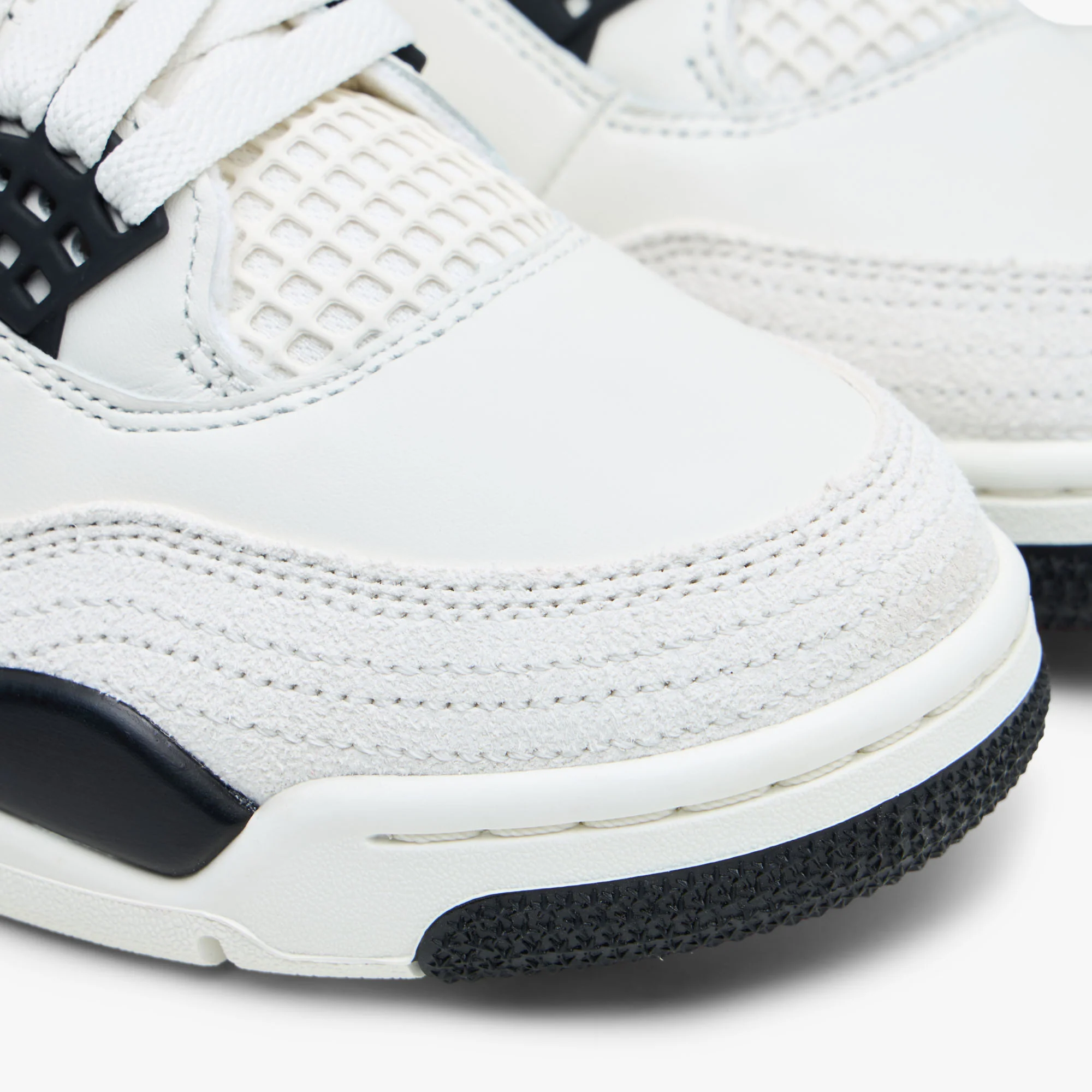 Jordan 4 Retro OG FC Sail / Black - University Red - Image 6